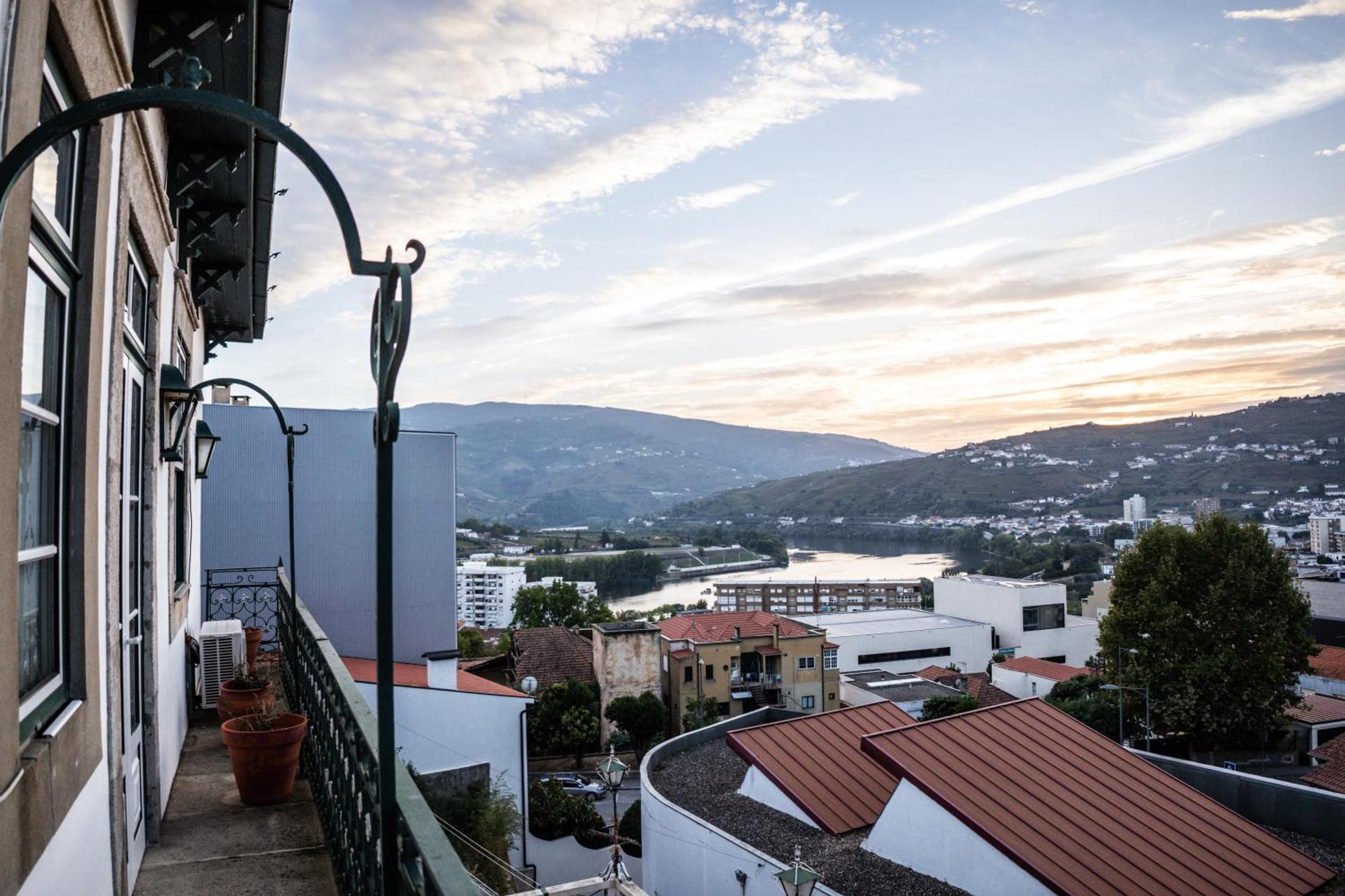 Douro D'Heart - Regua Guesthouse - Casa Completa ペーゾ・ダ・レーグア エクステリア 写真