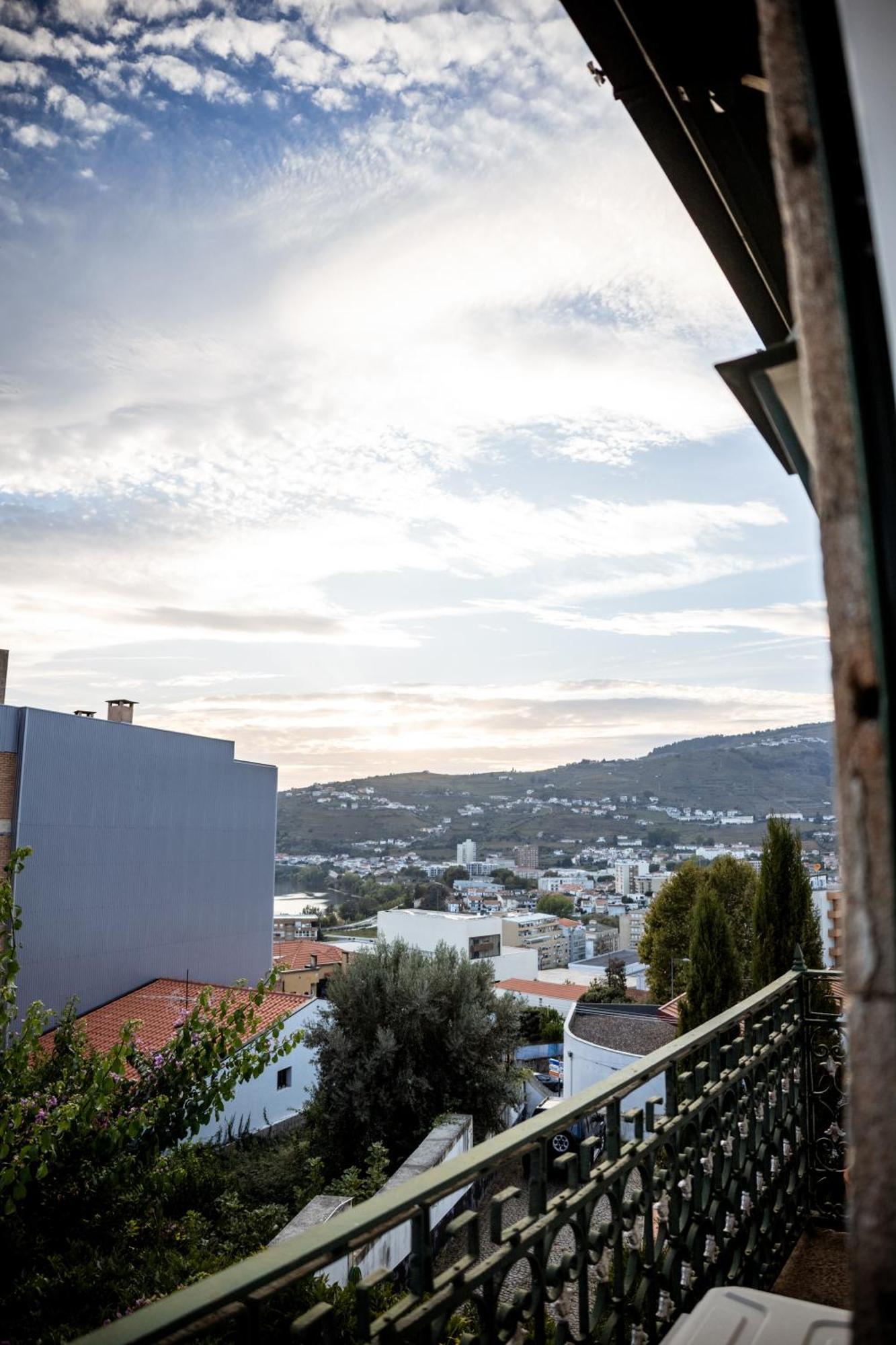 Douro D'Heart - Regua Guesthouse - Casa Completa ペーゾ・ダ・レーグア エクステリア 写真